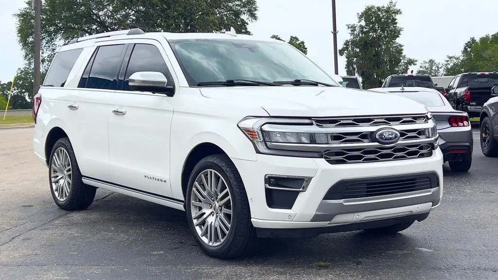 2024 Ford Expedition Platinum