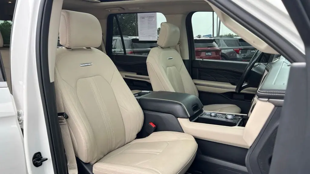 2024 Ford Expedition Platinum