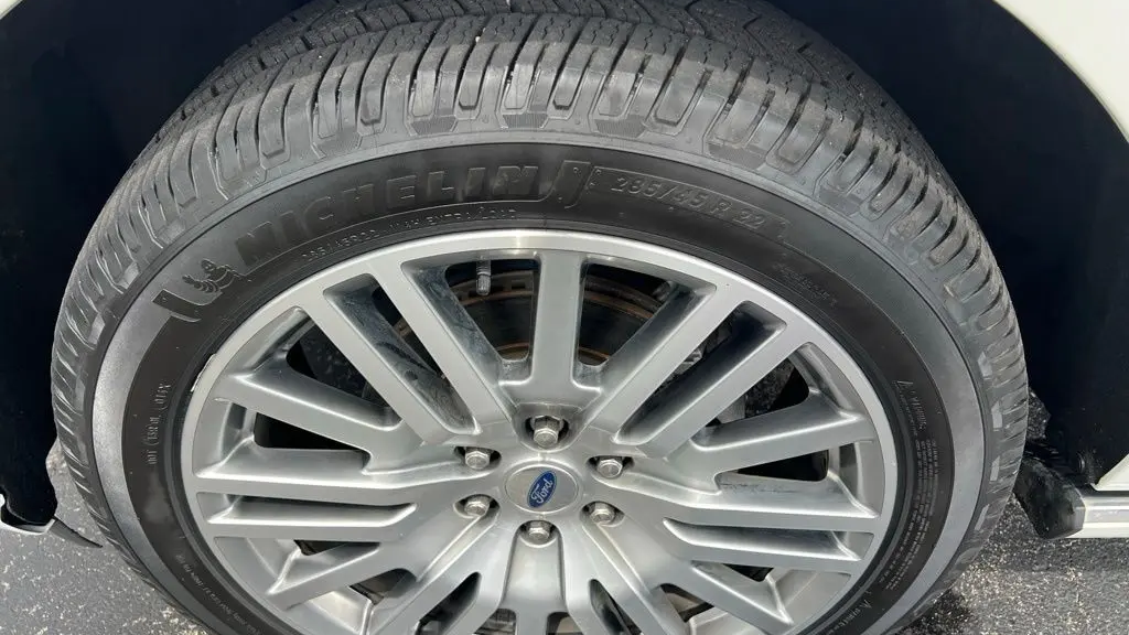 2024 Ford Expedition Platinum