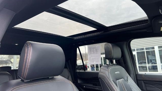 2024 Ford Expedition Platinum