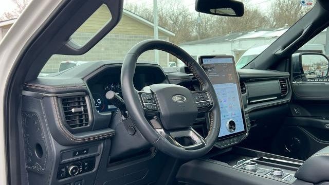 2024 Ford Expedition Platinum