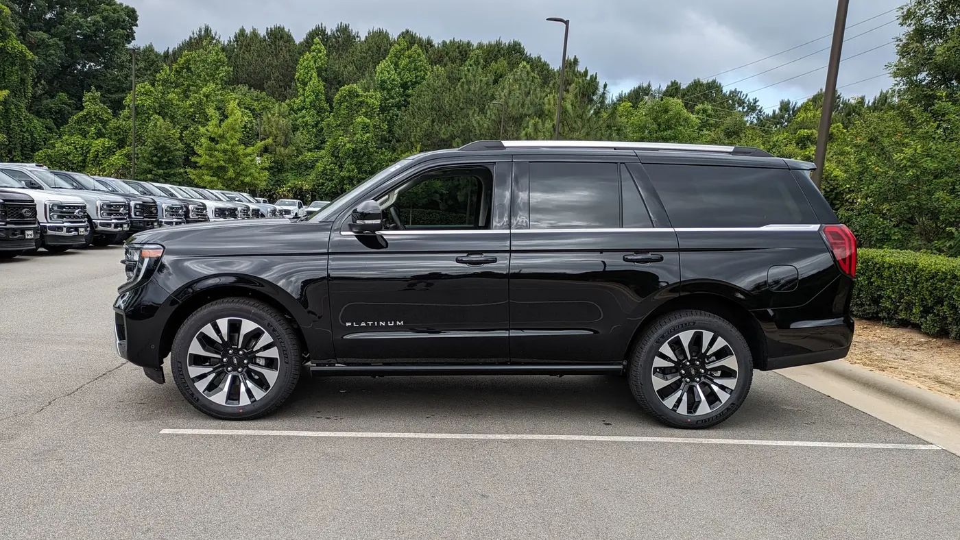 2025 Ford Expedition Platinum