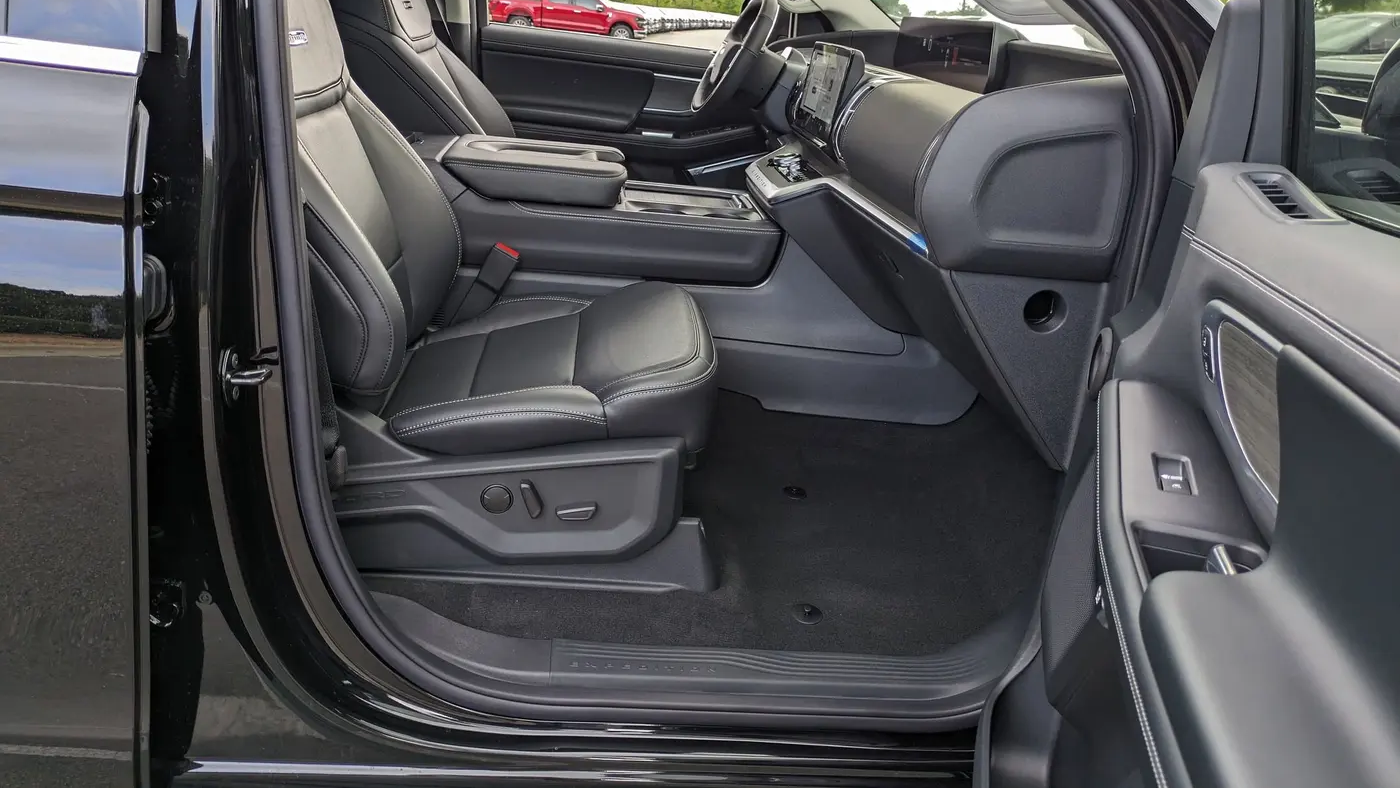 2025 Ford Expedition Platinum