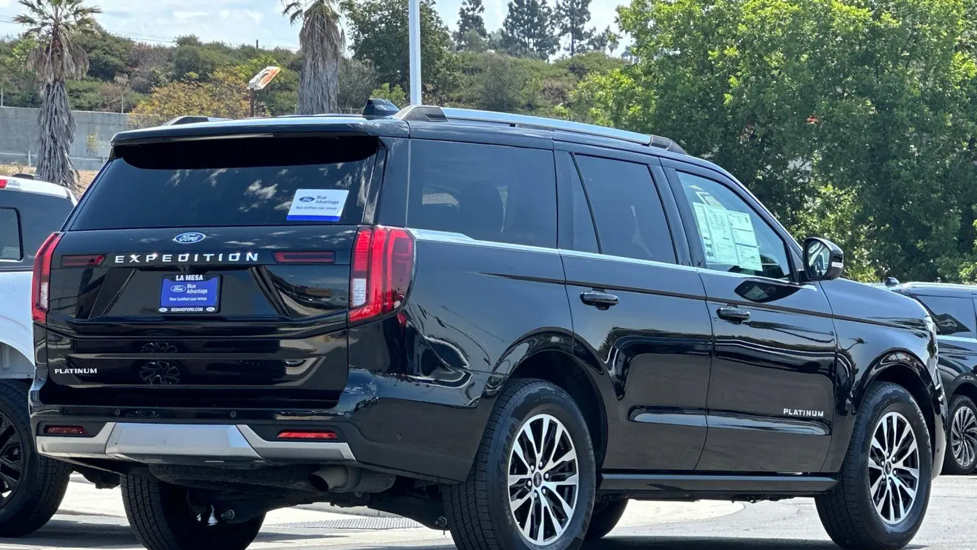 2025 Ford Expedition Platinum