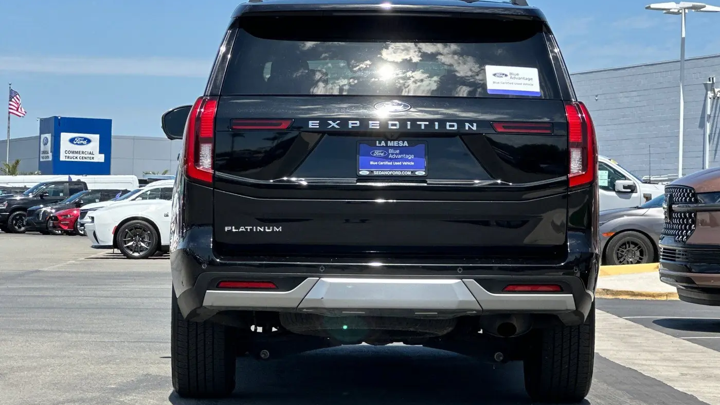 2025 Ford Expedition Platinum