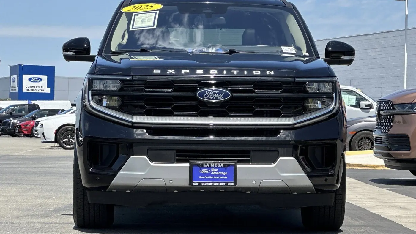 2025 Ford Expedition Platinum