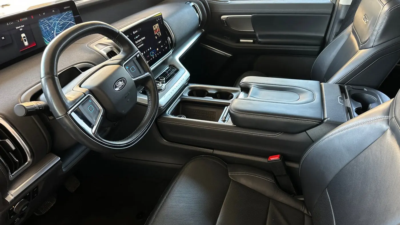 2025 Ford Expedition Platinum