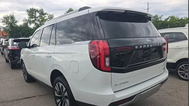 2025 Ford Expedition Platinum