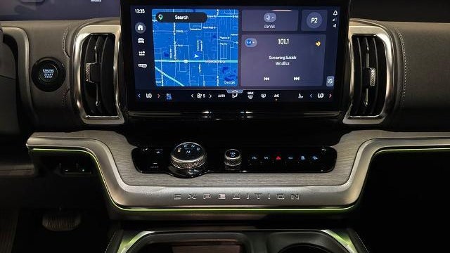 2025 Ford Expedition Platinum