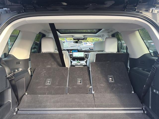 2025 Ford Expedition - $65,600