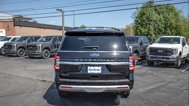 2024 Ford Expedition Platinum