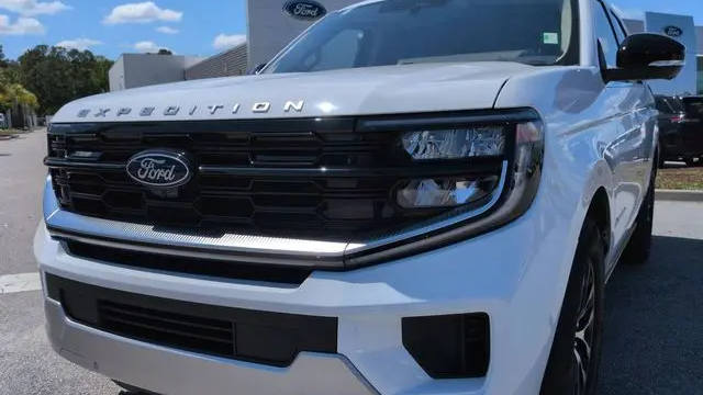 2025 Ford Expedition Platinum