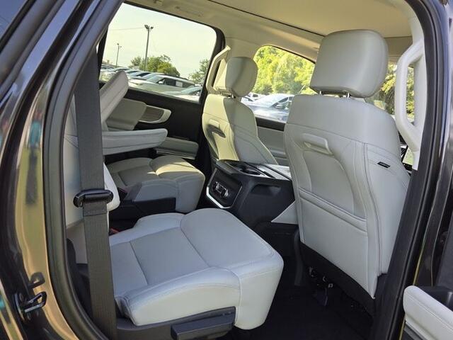 2025 Ford Expedition - $61,940