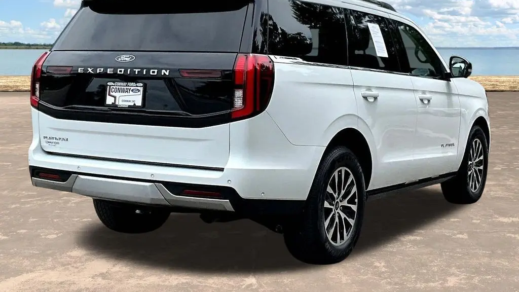 2025 Ford Expedition Platinum