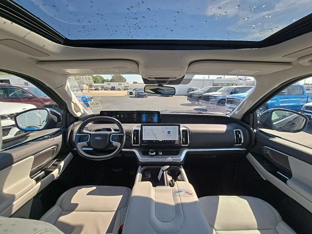 2025 Ford Expedition Platinum — photo 1 of 24