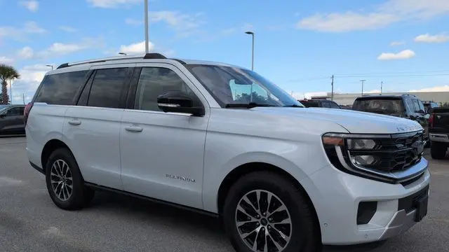 2025 Ford Expedition Platinum