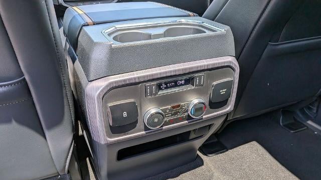 2024 Ford Expedition Platinum