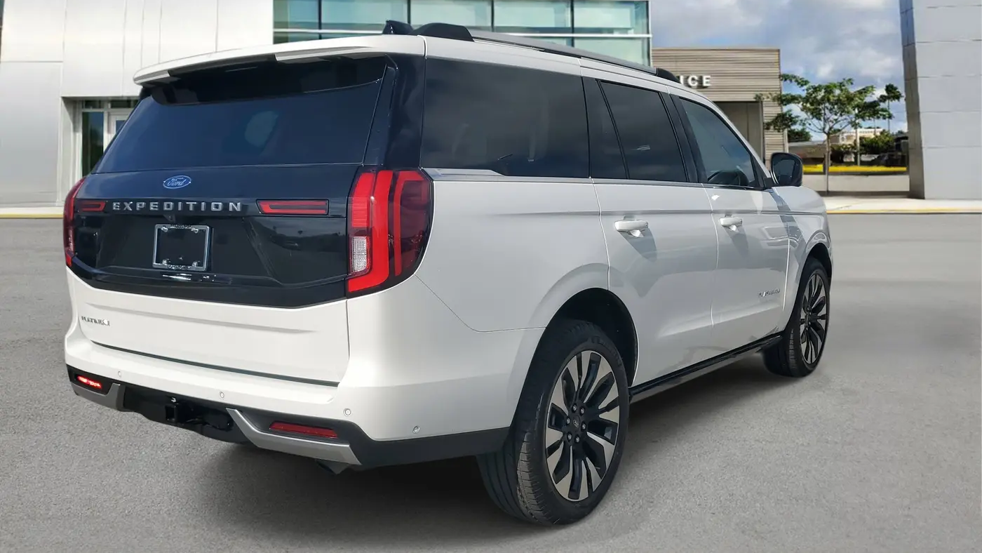 2025 Ford Expedition Platinum