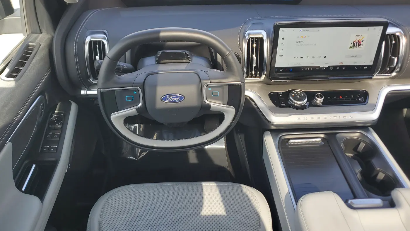 2025 Ford Expedition Platinum