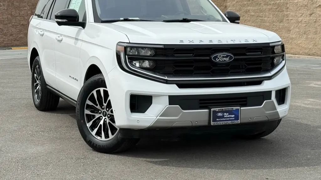 2025 Ford Expedition Platinum