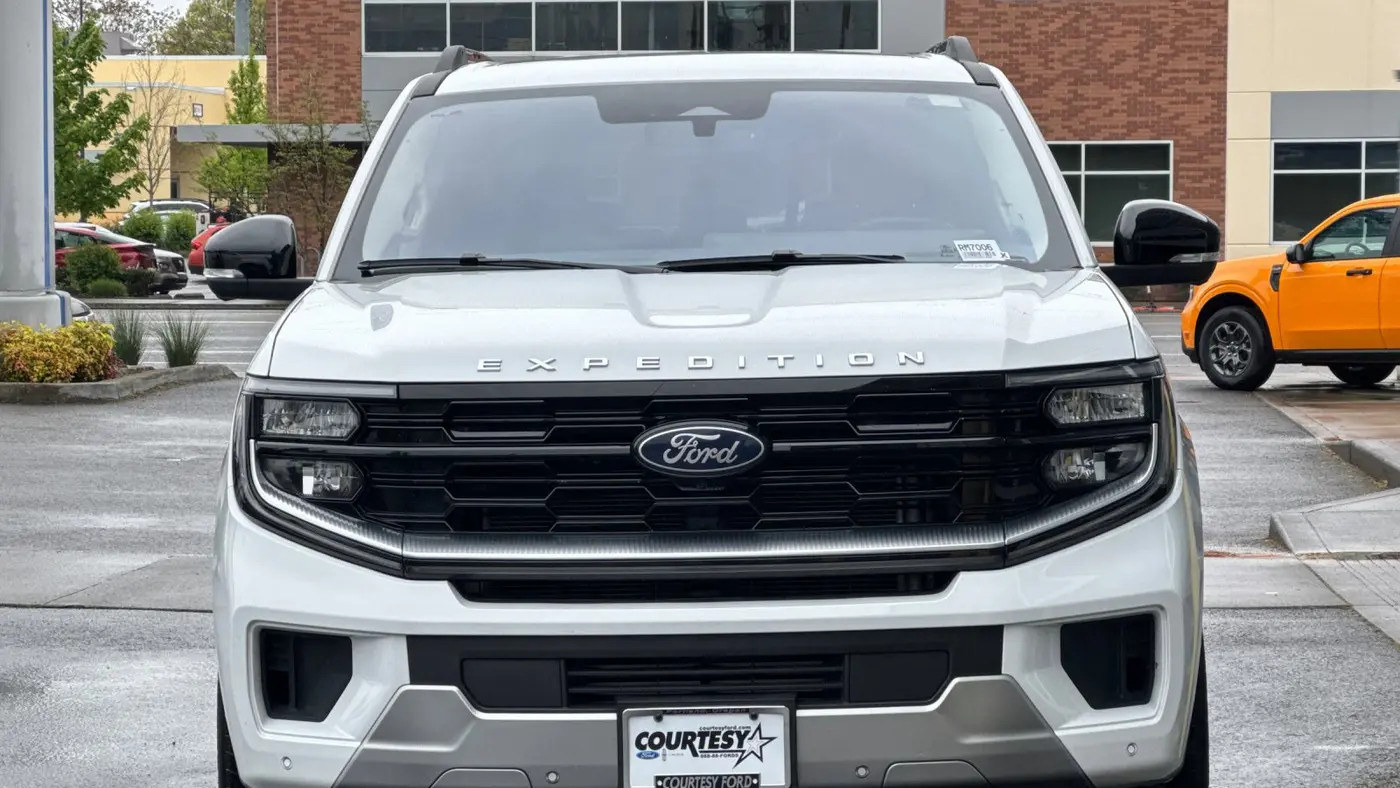 2025 Ford Expedition Platinum