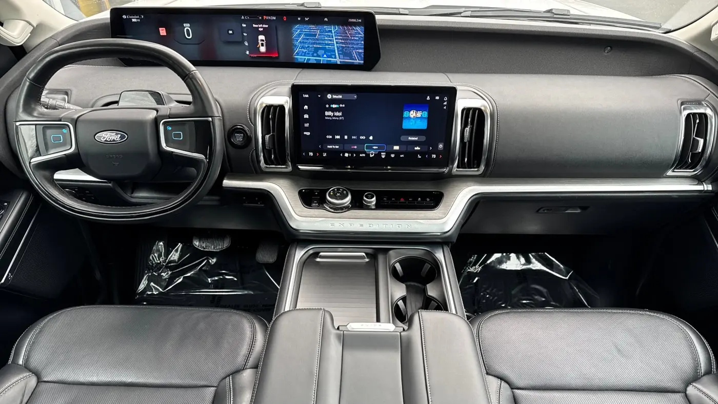 2025 Ford Expedition Platinum