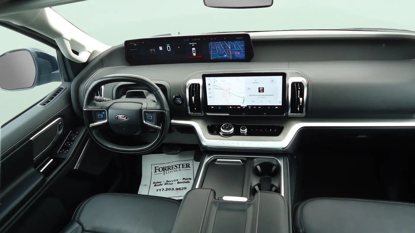 2025 Ford Expedition Platinum