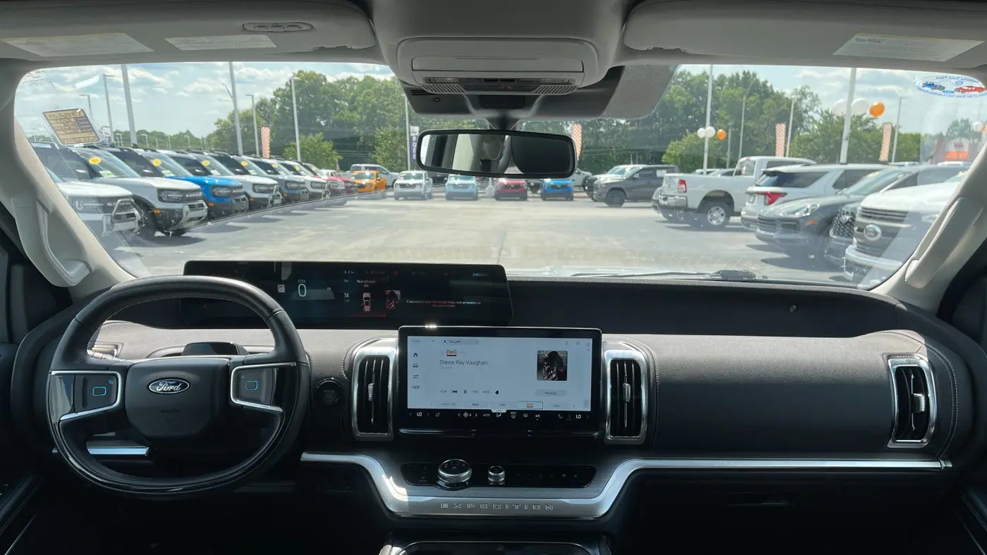 2025 Ford Expedition Platinum