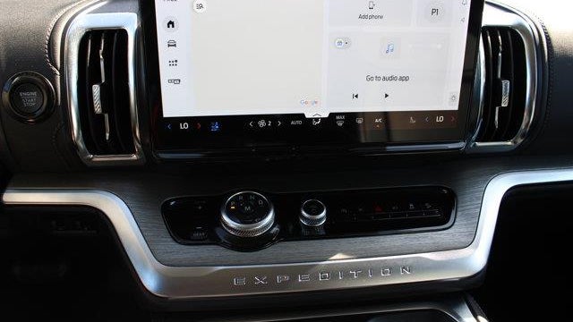 2025 Ford Expedition Platinum