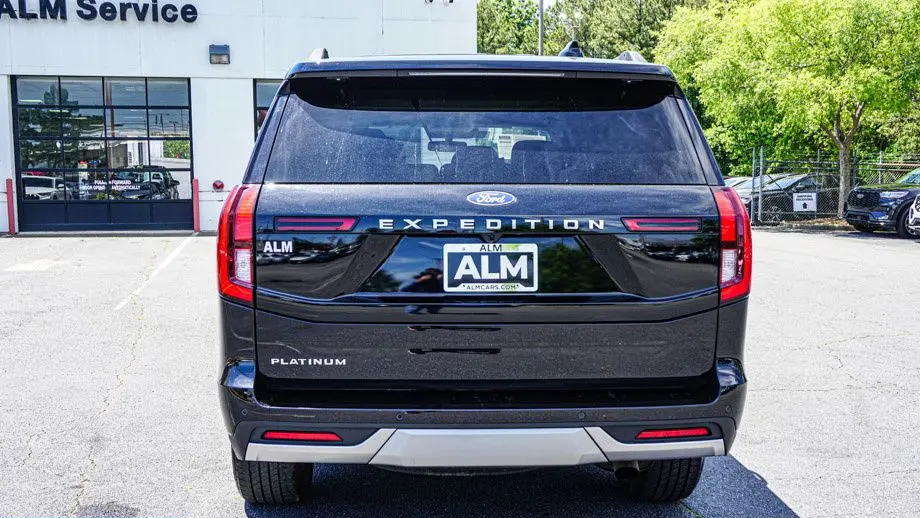 2025 Ford Expedition Platinum