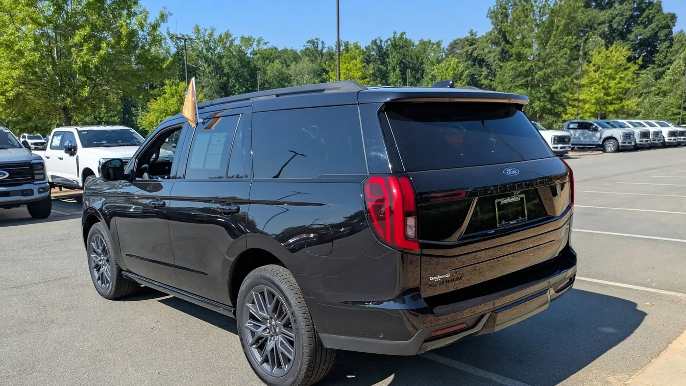 2025 Ford Expedition Platinum