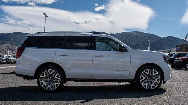 2025 Ford Expedition Platinum
