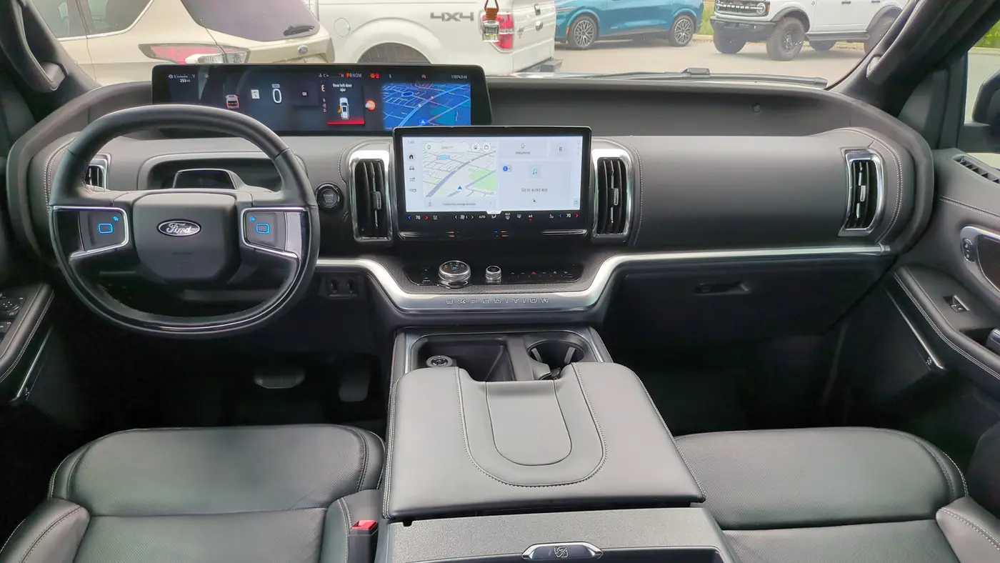 2025 Ford Expedition Platinum