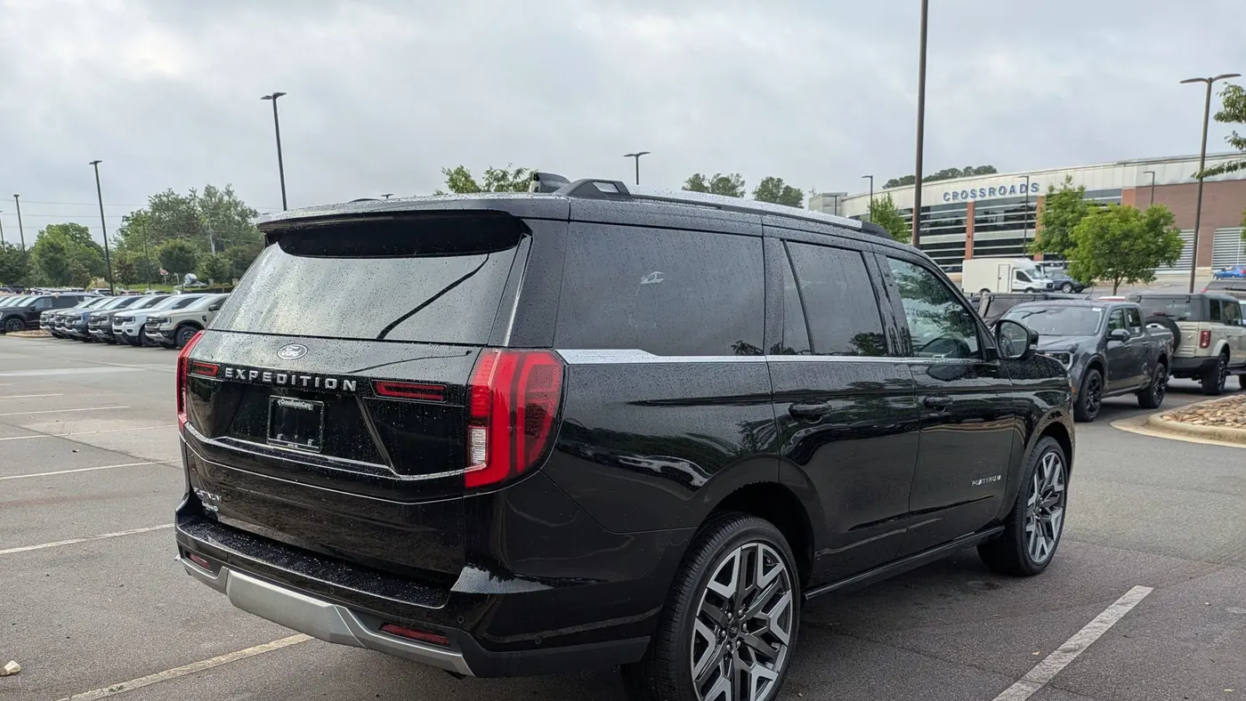 2025 Ford Expedition Platinum