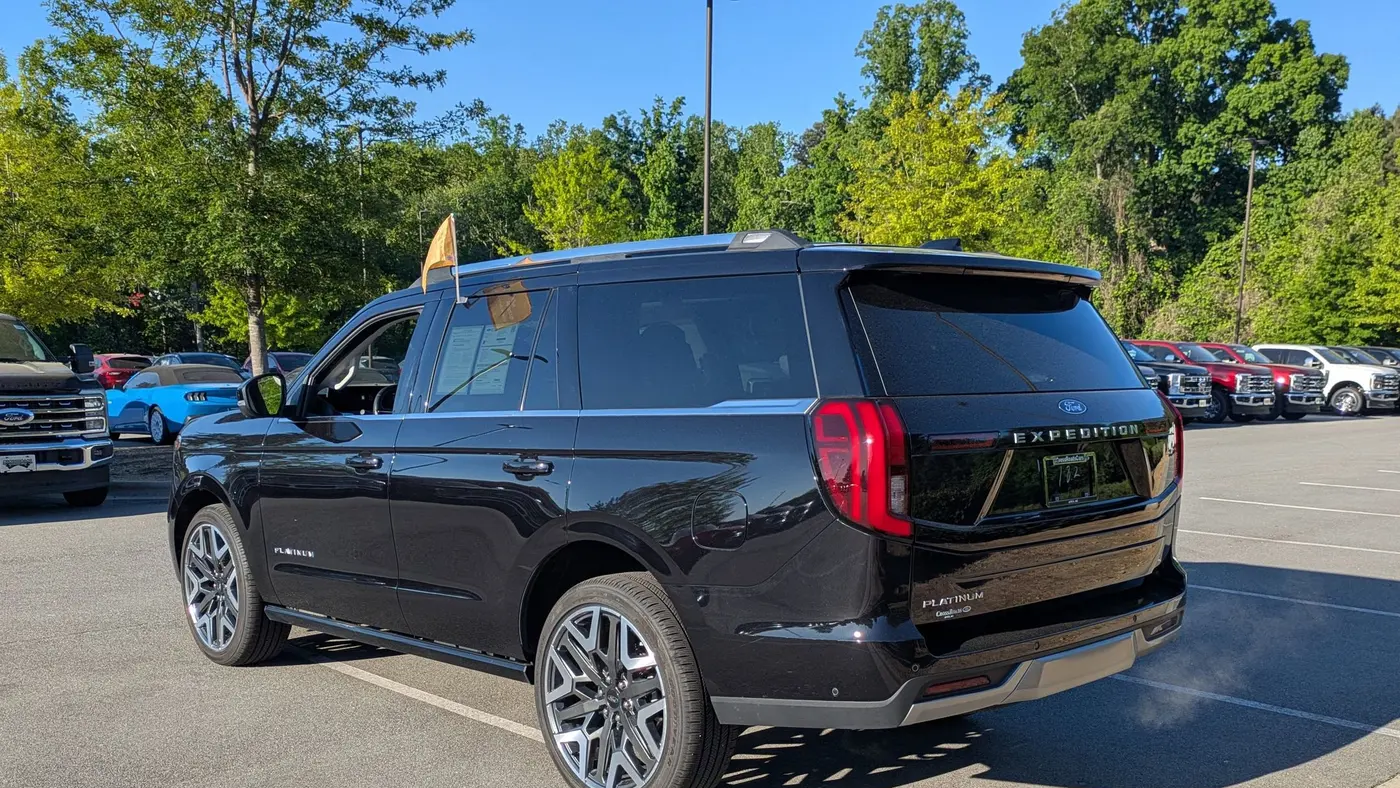 2025 Ford Expedition Platinum