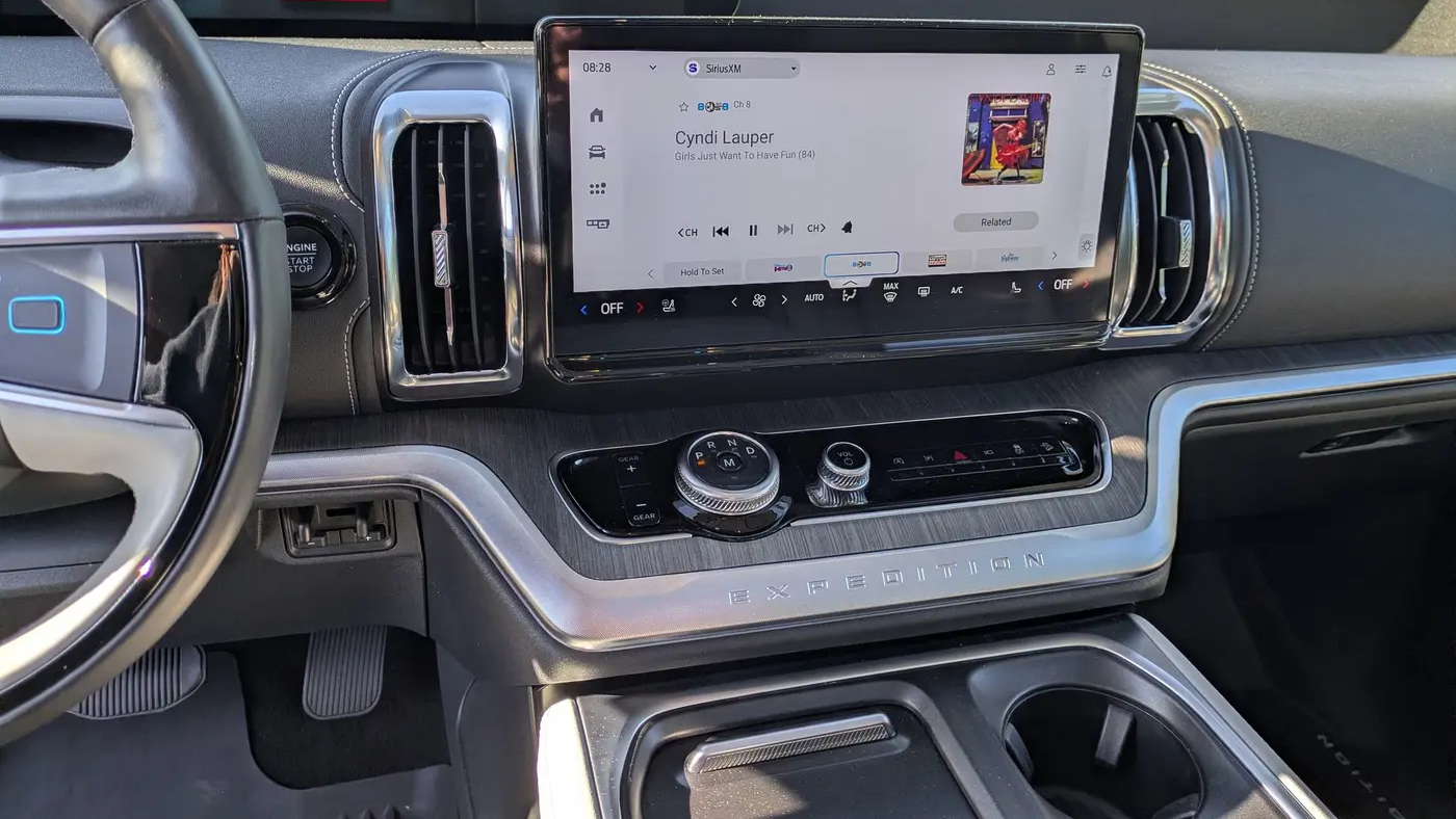 2025 Ford Expedition Platinum