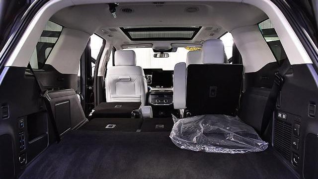 2025 Ford Expedition Platinum
