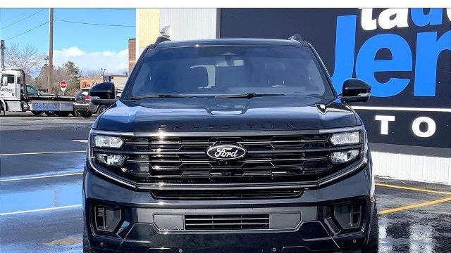 2025 Ford Expedition Platinum
