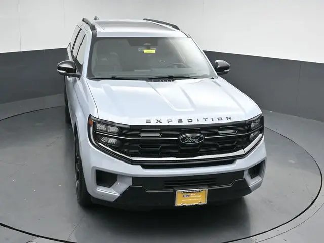 2026 Ford Expedition - $78,595