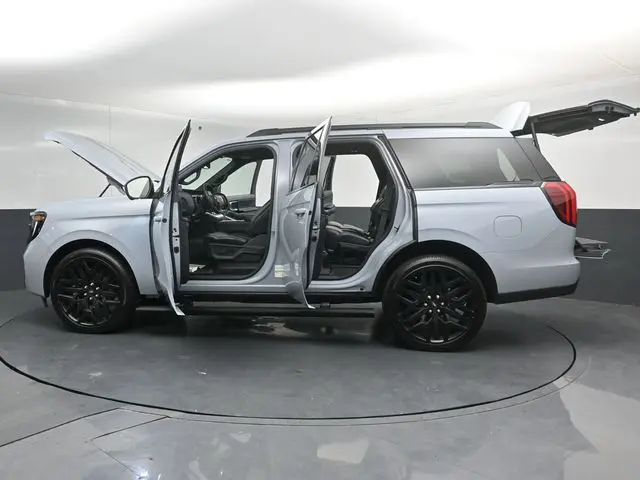 2026 Ford Expedition - $78,595