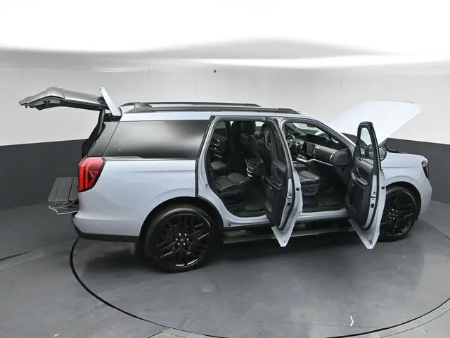 2026 Ford Expedition - $78,595