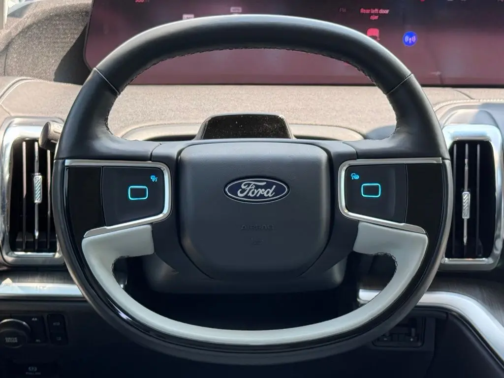 2025 Ford Expedition - $77,000