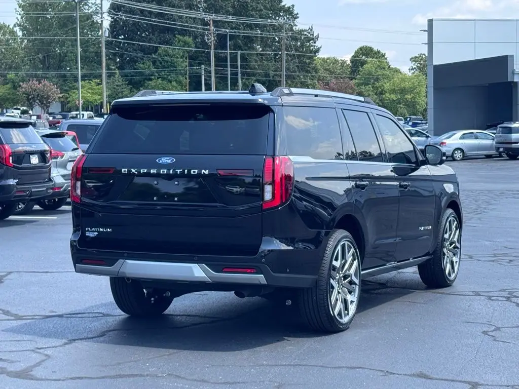 2025 Ford Expedition - $77,000