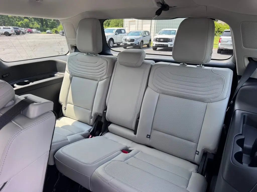 2025 Ford Expedition - $77,000