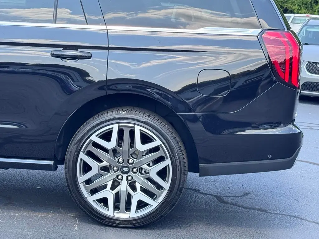 2025 Ford Expedition - $77,000
