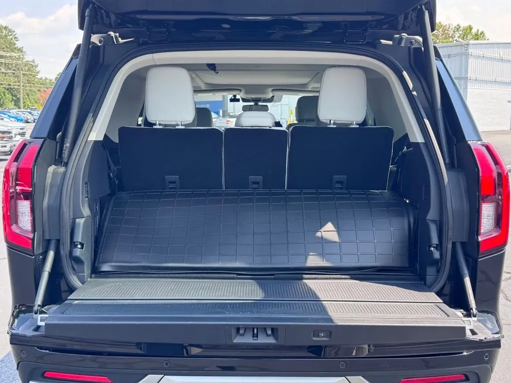 2025 Ford Expedition - $77,000