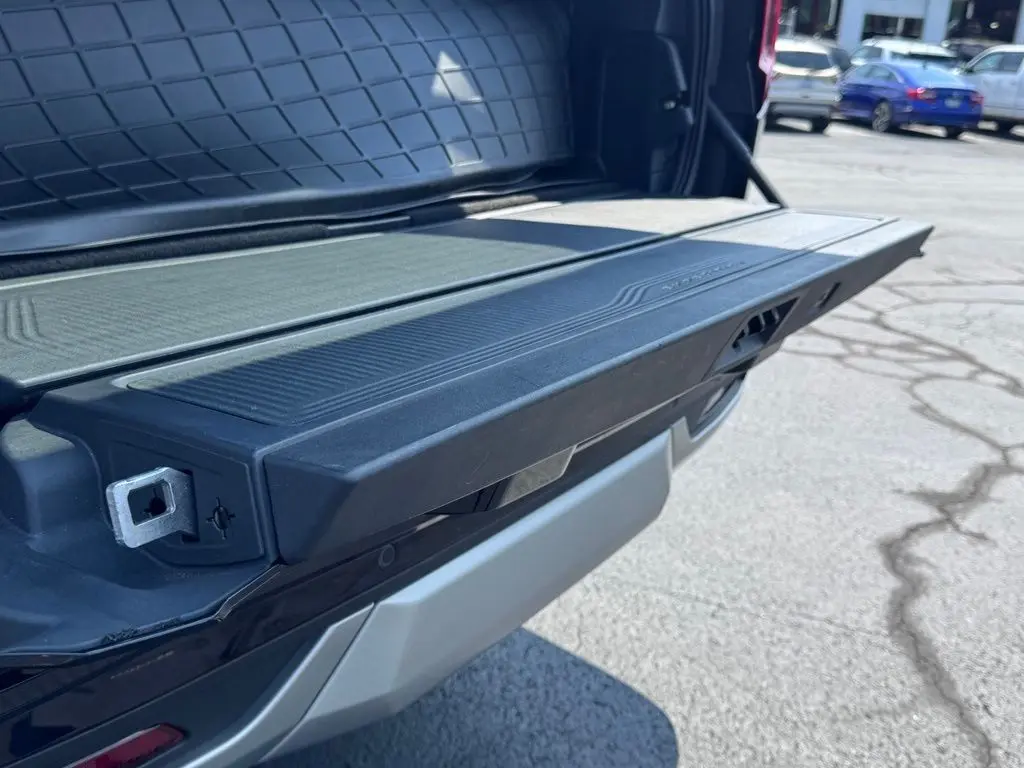 2025 Ford Expedition - $77,000