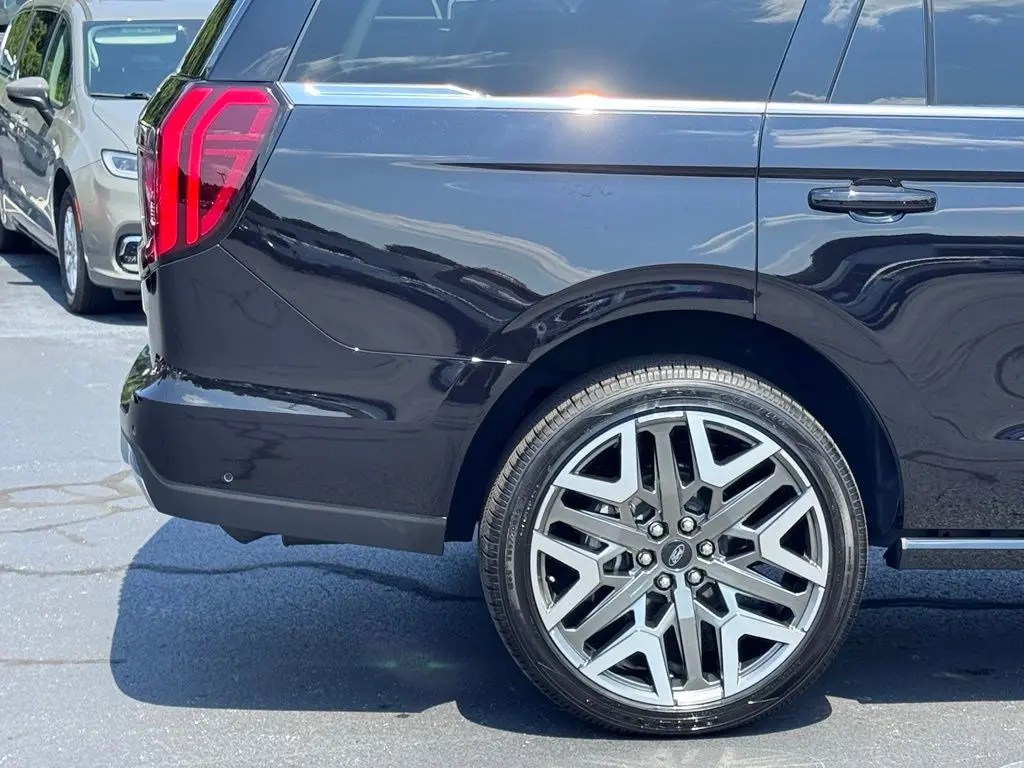 2025 Ford Expedition - $77,000