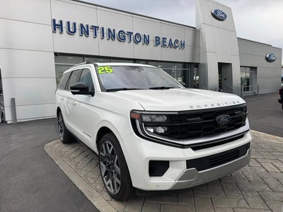 Photo of a 2025 Ford Expedition 4X4 Platinum 4DR SUV for sale