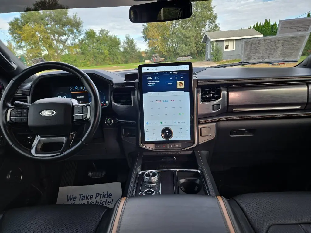 2022 Ford Expedition - $41,743